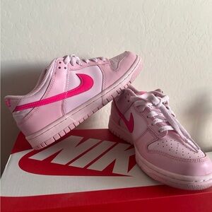 Nike dunk lows triple pink